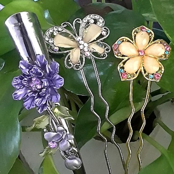 NWOT Hair Rhinestone Pins and 1 Big Duck Bill clip - Picture 1 of 8